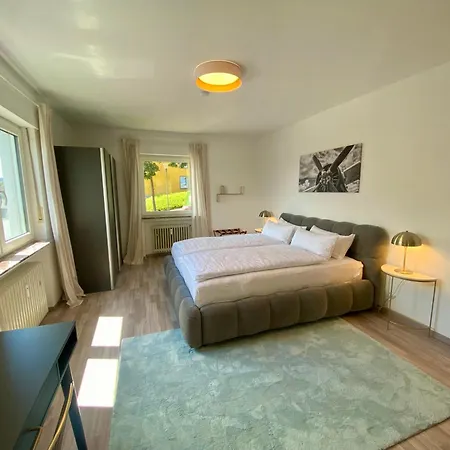 Schlossweg 蒙塔鲍尔